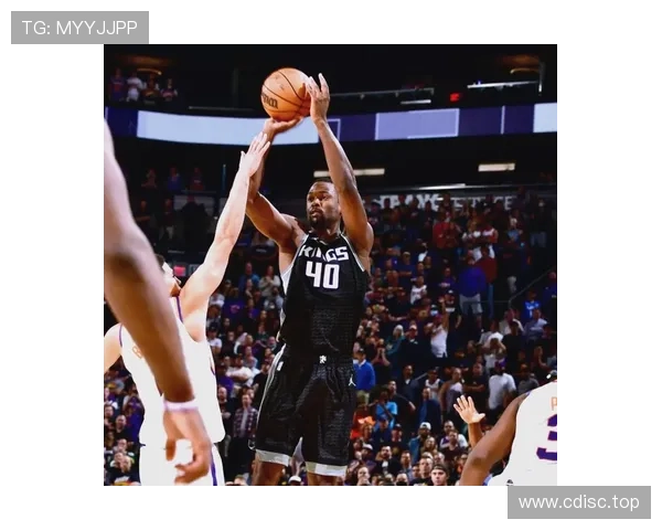 巴恩斯绝杀世界队文班失落赛场 巴恩斯绝杀世界队文班失落赛场